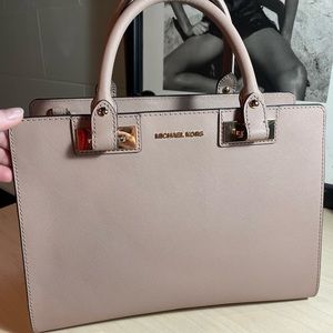 Michael Kors Medium Baby Pink Top Handle/Crossbody Purse